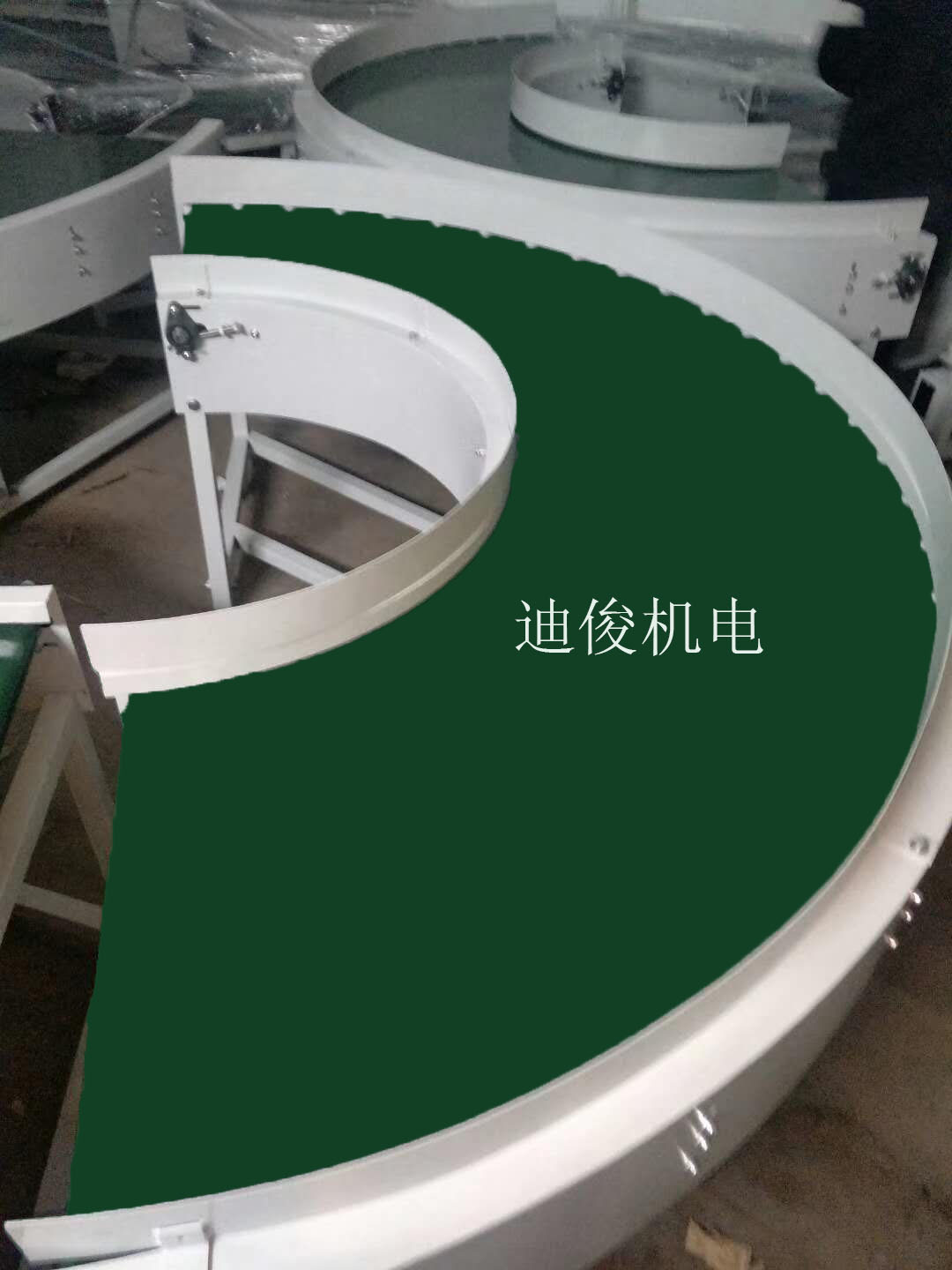 转弯机
